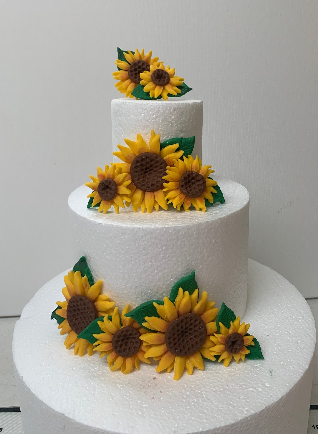 Sunflower Cake Toppers, Sunflower Cupcakes Toppers, Fondant Sunflowers