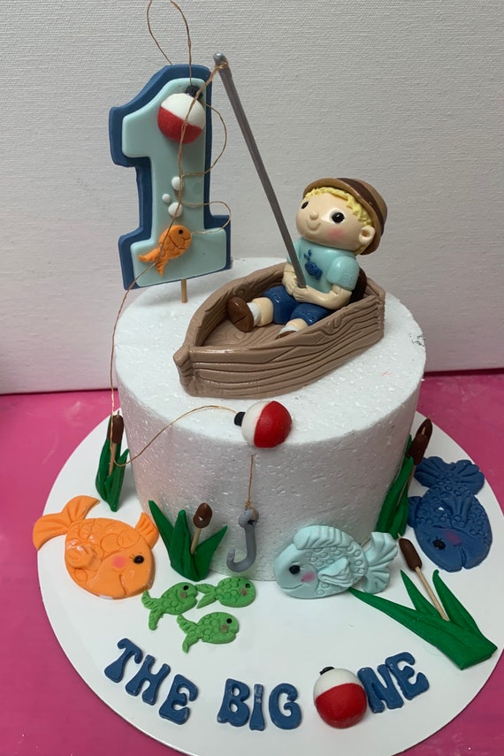 Fishing and Hunting Theme Cake, Fondant Toppers, Hunting, Fishing,  Retirement Cake Topper, Men's Birthday Theme 