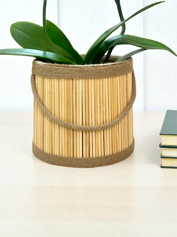 Handgemachter Bambus Pflanzkorb: Boho gewebte Pflanztopf-Abdeckung (20 x 18  cm) - Etsy.de