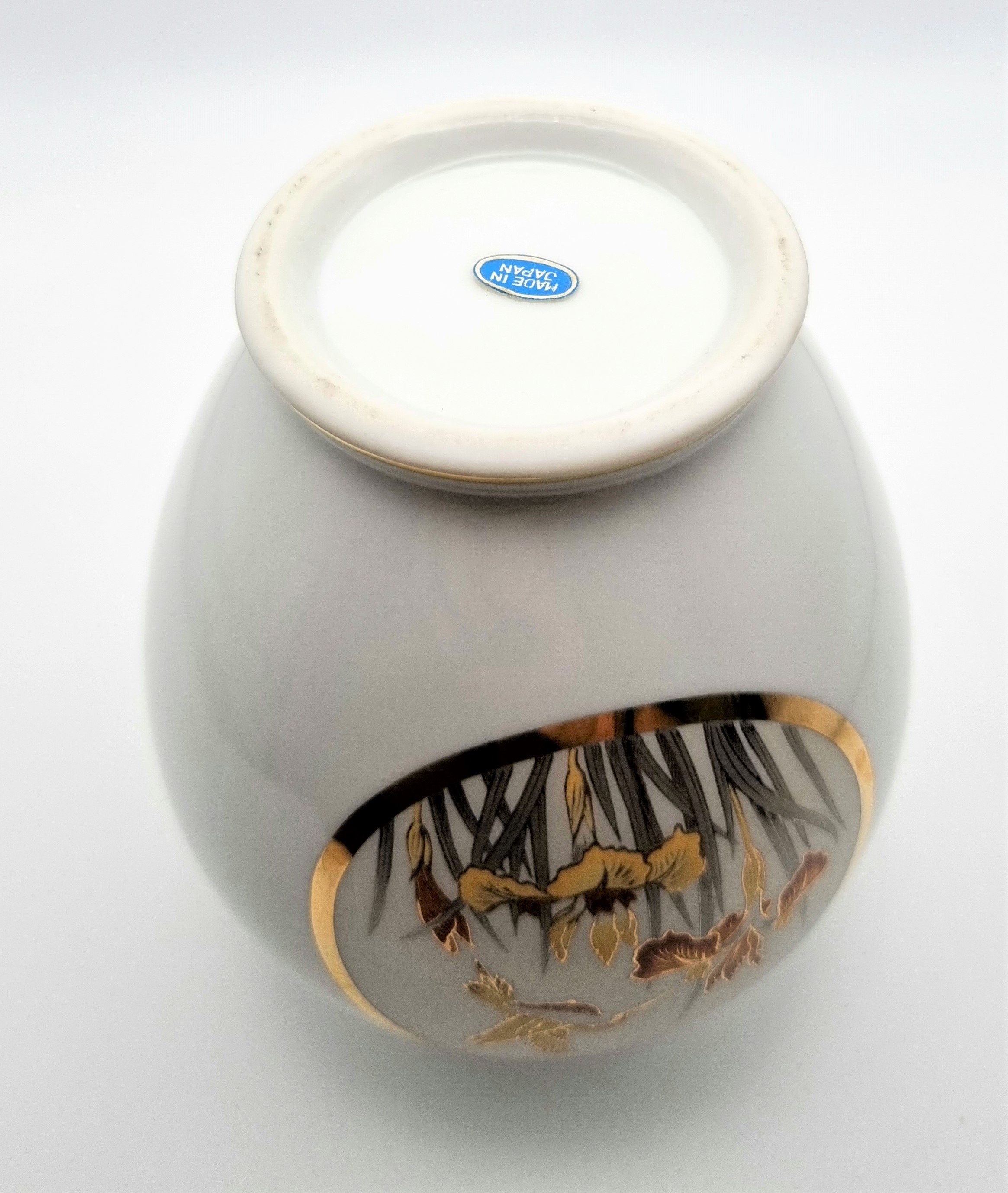 Vintage Japanese Ginger Jar: White & Gold Hummingbird Design - Etsy