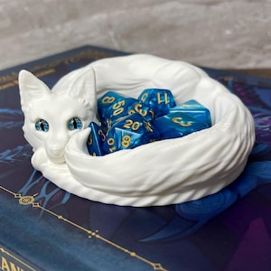 Fox Dice Dish Dice Holder | Full Set | Custom Eyes | Dice Guardian Display | Dungeons and Dragons Gift | D&D RPG | Kekreations Merchant