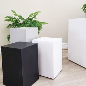 Pedestal Stand, Sculpture Pedestal stand, Portable Pedestals. Only in your purchase reception desk