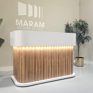 Ruby Reception desk Tambour (Panels)(Nogal Natural