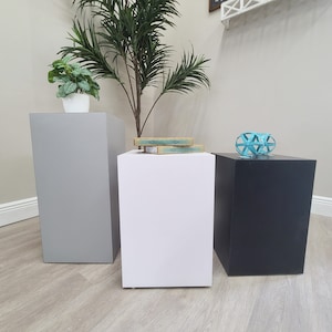 Pedestal Stand, Sculpture Pedestal stand, Portable Pedestals.  Only in your purchase reception desk