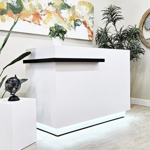 Extra Agate Reception Desk