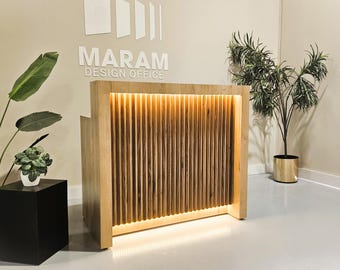 Aquamarine Ultra Reception desk (Finnish Oak)