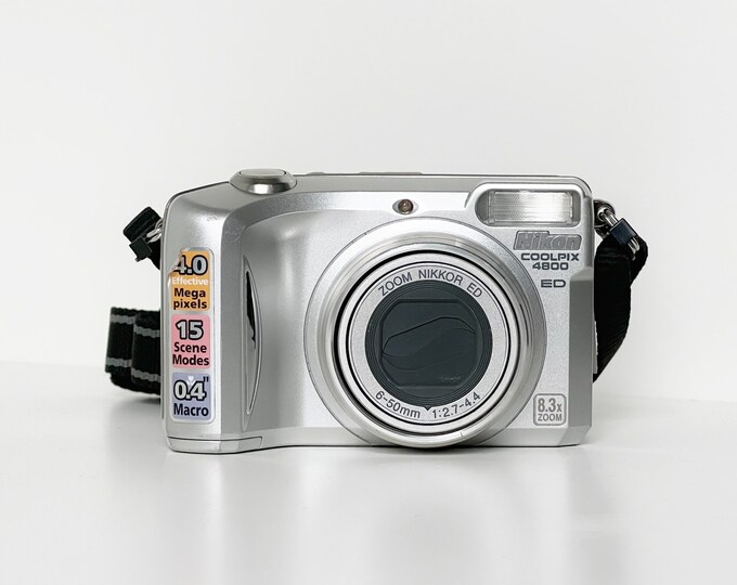 Nikon Coolpix 4800 ED Powers on Working Vintage Y2K Digital Camera