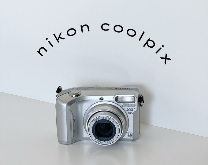 Nikon Coolpix 4800 ED Powers on Working Vintage Y2K Digital Camera