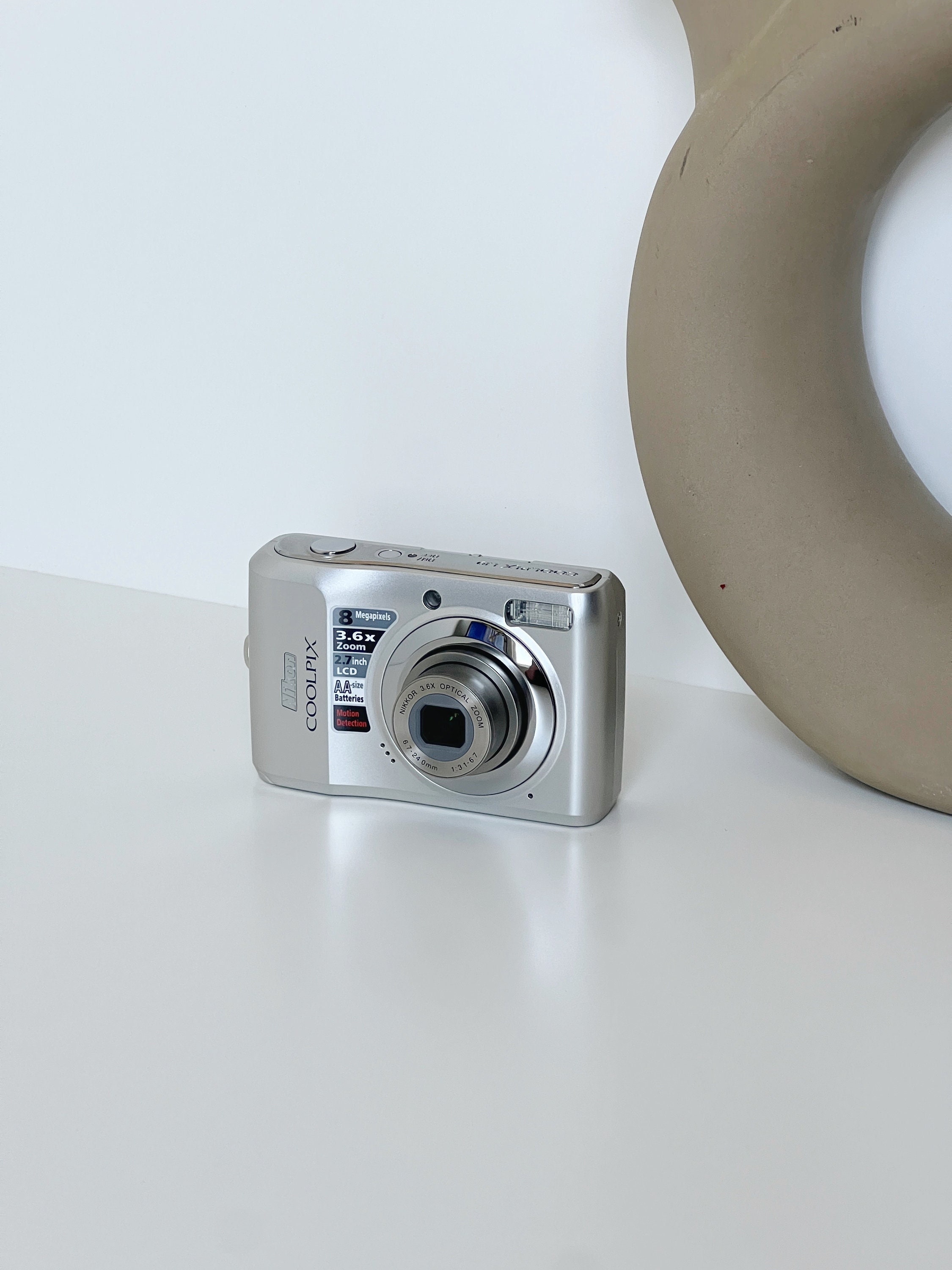 Nikon COOLPIX L19 単3電池 シルバー Nikon COOLPIX L19 単3電池 シルバー