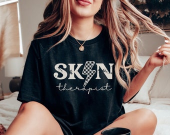 Retro Esthetician Shirt • Skin Therapist Tshirt • Aesthetician Gifts • Esthetician Graduation Gift • Skin Babe Tee • Checker Beautician T