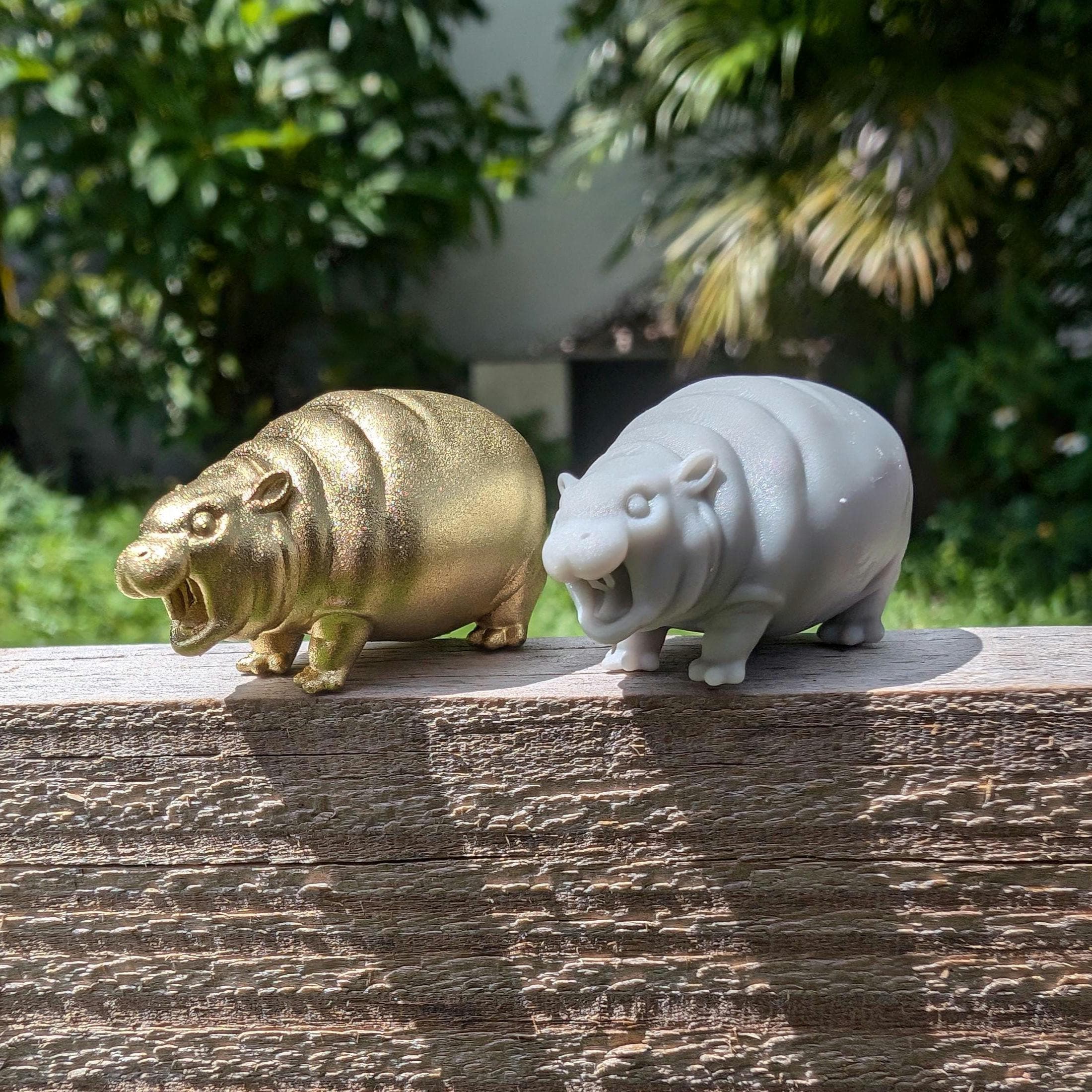 Moo Deng Miniature Figurine Mini Pygmy Hippo Moodeng Good Luck Charm Totem