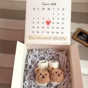 SPAANSE Zwangerschapsaankondiging/babyaankondigingsdoos | Gezinsaankondiging, kalender met vervaldatum| aankomstdatum baby | Geschenkdoos 8 x 8 x 4 Abuelos