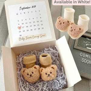 2026 Calendar Pregnancy Announcement Gift Box / Family Announcement Box | Grandparents’ Announcement, Baby&#39;s Arrival Gift | Gift Box 8x8x4