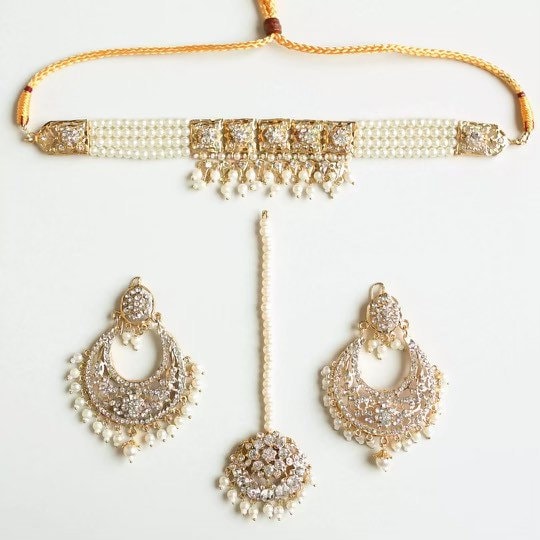Choker necklace with earrings clearance