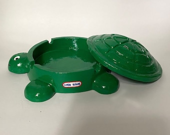 Sandbox turtle ashtray