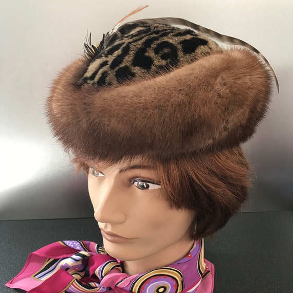 Women Exotic Spotted Fur Hat with Mink Fur Trim a… - image 5