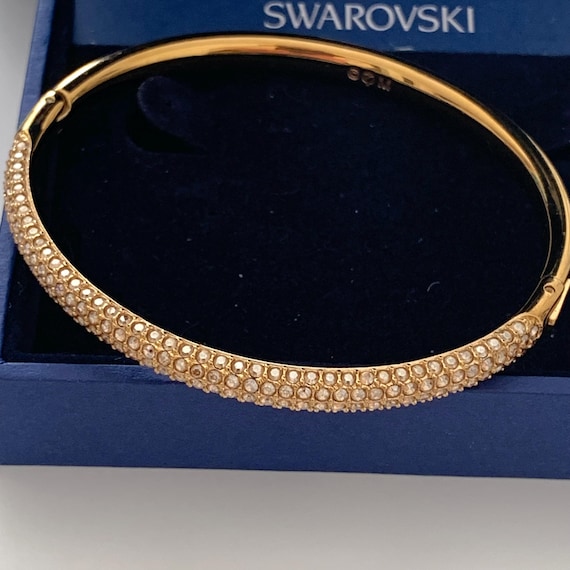 スワロフスキークリスタル ヒンジ付きバングル ゴールドトーン