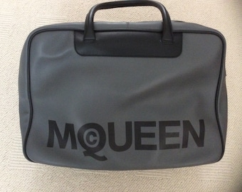Alexander McQueen Weekender aus Leder mit Logo-Print