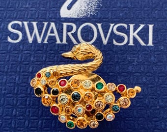 スワロフスキーのサイン入りペガサスピンブローチ ゴールドメッキ