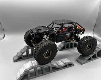 3D Printed RC Rock Crawler Display: TRX4M & SCX24 Upgrade