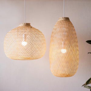Minimalist Eco-Friendly Flexible Bamboo Handmade Pendant Hanging Lamp, Natural Lighting for Weddings, Events, Restaurant, Yoga Decor