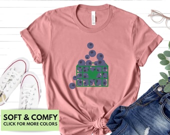 Blueberry Tshirt for Mother's Day - Blueberries Shirt for Mom - Cute Famer's Market Summer T-Shirt - Gardening Tee Shirt for Women