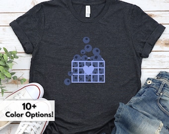 Blueberry Shirt for Women - Blueberry Tshirt for Summer - Foodie T-Shirt Gift for Mom's Birthday - Cute Farmer's Market Tee - Gardening Tee