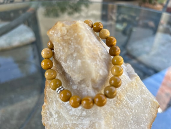 Mookaite Gemstones Bracelets 8 MM Beads– Self-Confidence & Youthfulness