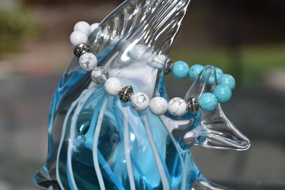 Turquoise and White Howlite Bracelet 8MM Gemstone Beads - 7 Inches -- Calm, Patience & Compassionate
