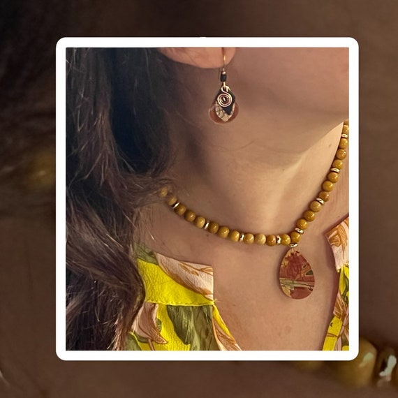 Mookaite 6 MM Gemstone Necklace -- Red Jasper Teardrop Pendant -- 6MM 18K Gold Plated Spacers -- 14 K Gold Filled Toggle Clasp Closure