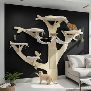 Pode incluir: Uma grande árvore para gatos de cor clara com múltiplas plataformas, redes e brinquedos pendurados. Vários gatos estão relaxando na árvore, que está montada em uma parede preta. A árvore tem um design único em forma de árvore.