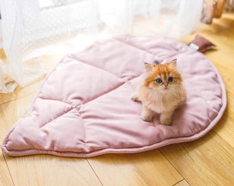 LEAF 85 cm x 62 cm Cat Premium Quality Cozy Bed, Handmade Furniture, Fluffy Soft Durable Pillows, Autumn Collection 2024