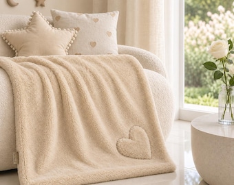 CLOUD BLANKET | Soft cat blanket, 50 × 60 cm | sand color, comfortable, pet-friendly, throw, bedspread. Home decoration, gift. Handmade.