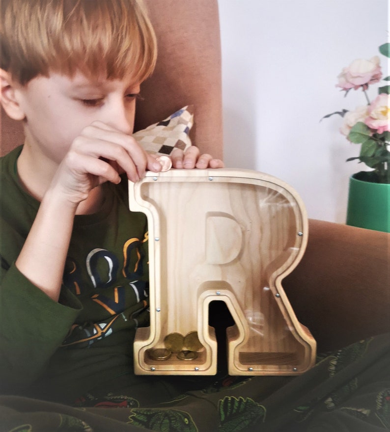 Namensbuchstabe Sparschwein Geschenk Personalisiertes Holz Alphabet Buchstabe Sparbüchse Großbuchstabe Anfangsbank Holz Spardose für Kinder image 10