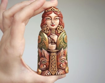 Goddess FREYJA: Norse goddess statuette Freya Freyia  Freja Valfreyja valkyrie vanir figurine