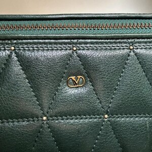 Vintage Valentino Garavani mörkgrön nitväska (äkta och begagnad) bild 3