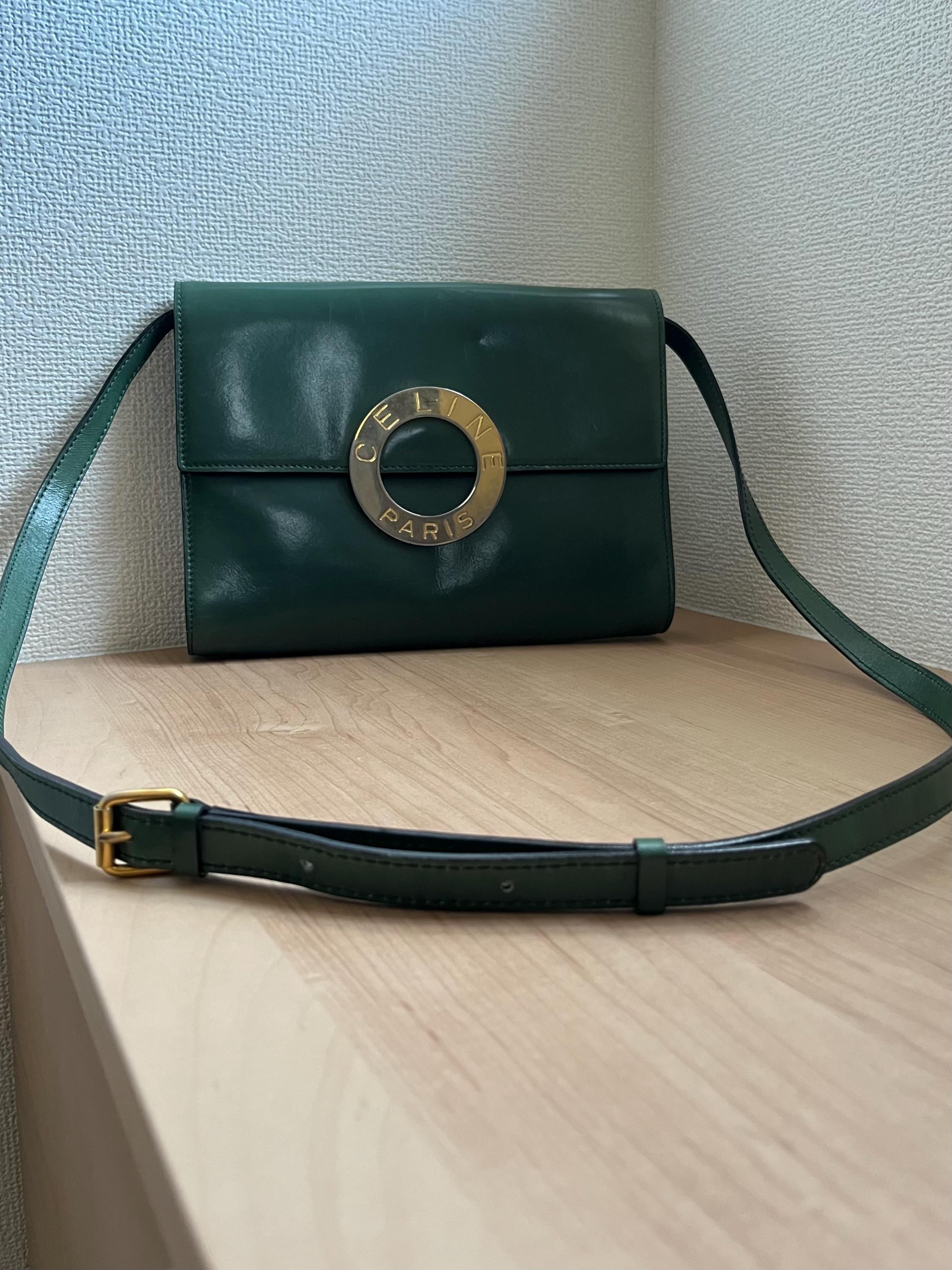 バッグ Celine Round Logo Green Shoulder Bag Celine Vintage Green Leather Round Logo Bag - Made in Italy