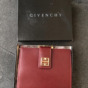 Carteira Givenchy, carteira de couro vermelha, carteira vintage, fabricada na Espanha (autêntica e usada)