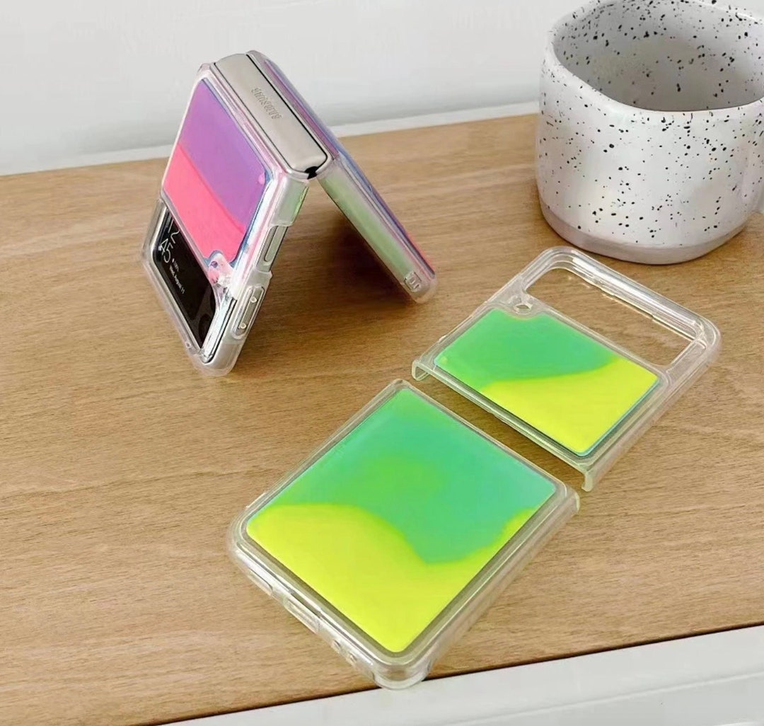 Quicksand Phone Case for Samsung Z Flip 3, Luminous Liquid Glow in the
