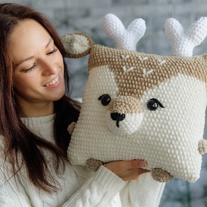 Crochet Christmas pattern, amigurumi deer pattern, crochet plush deer, crochet pillow pattern, Christmas crochet toy, crochet christmas deer image 4