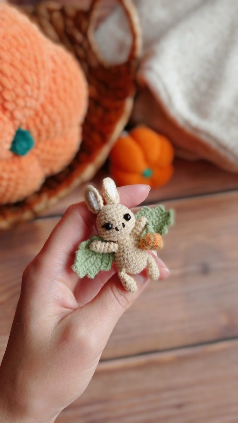 Crochet pattern Halloween, crochet halloween present, amigurumi halloween bat, crochet halloween toy pattern, amigurumi halloween gift image 6