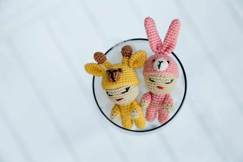 Crochet pattern doll, crochet smal doll, crochet tiny doll, amigurumi doll, amigurumi small toys, crochet doll pattern, crochet pocket doll image 6