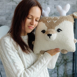 Crochet Christmas pattern, amigurumi deer pattern, crochet plush deer, crochet pillow pattern, Christmas crochet toy, crochet christmas deer image 2