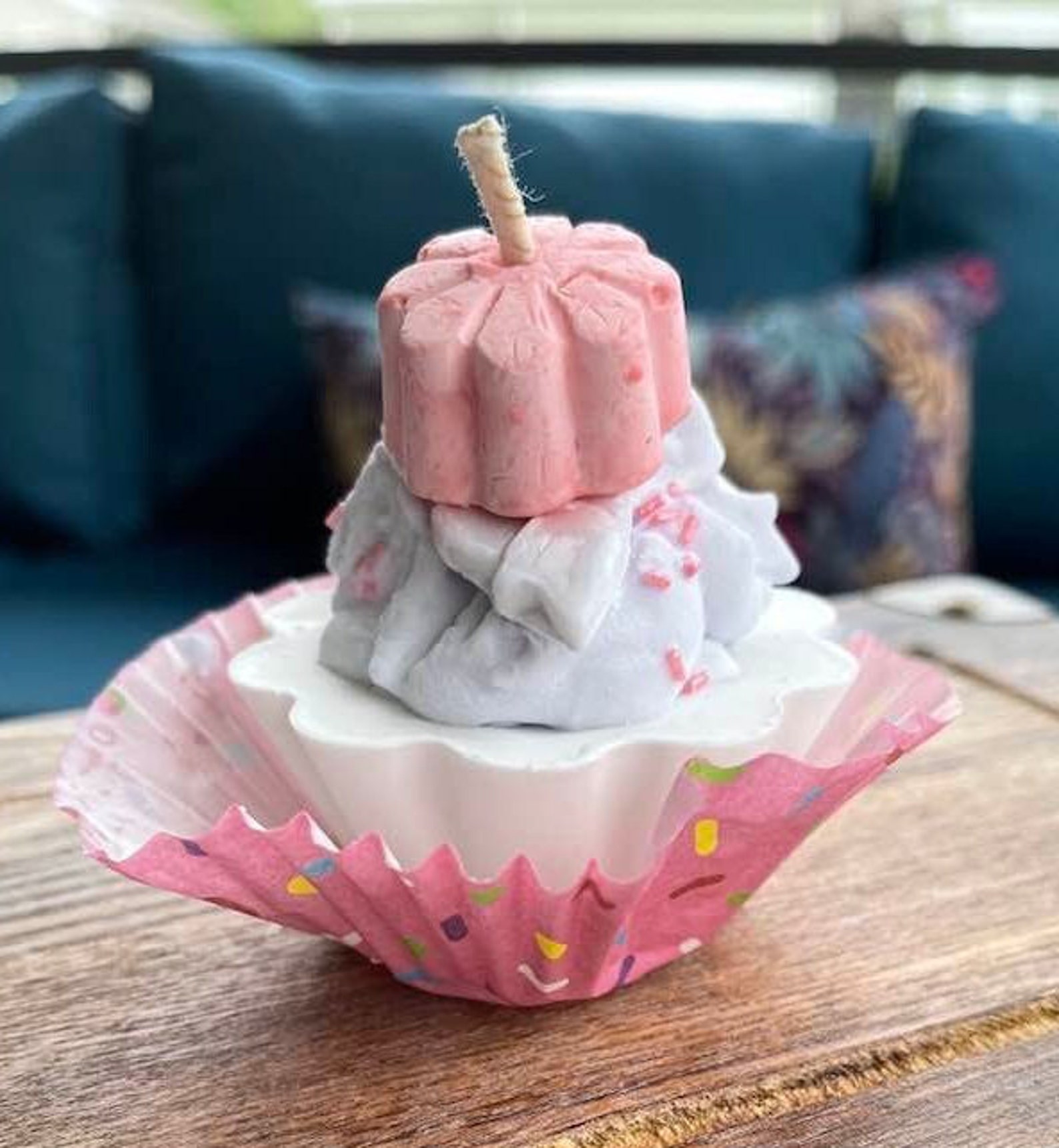 Soy Cupcake Candle, Fresh Coffee Scent, Handmade Novelty Dessert Candle