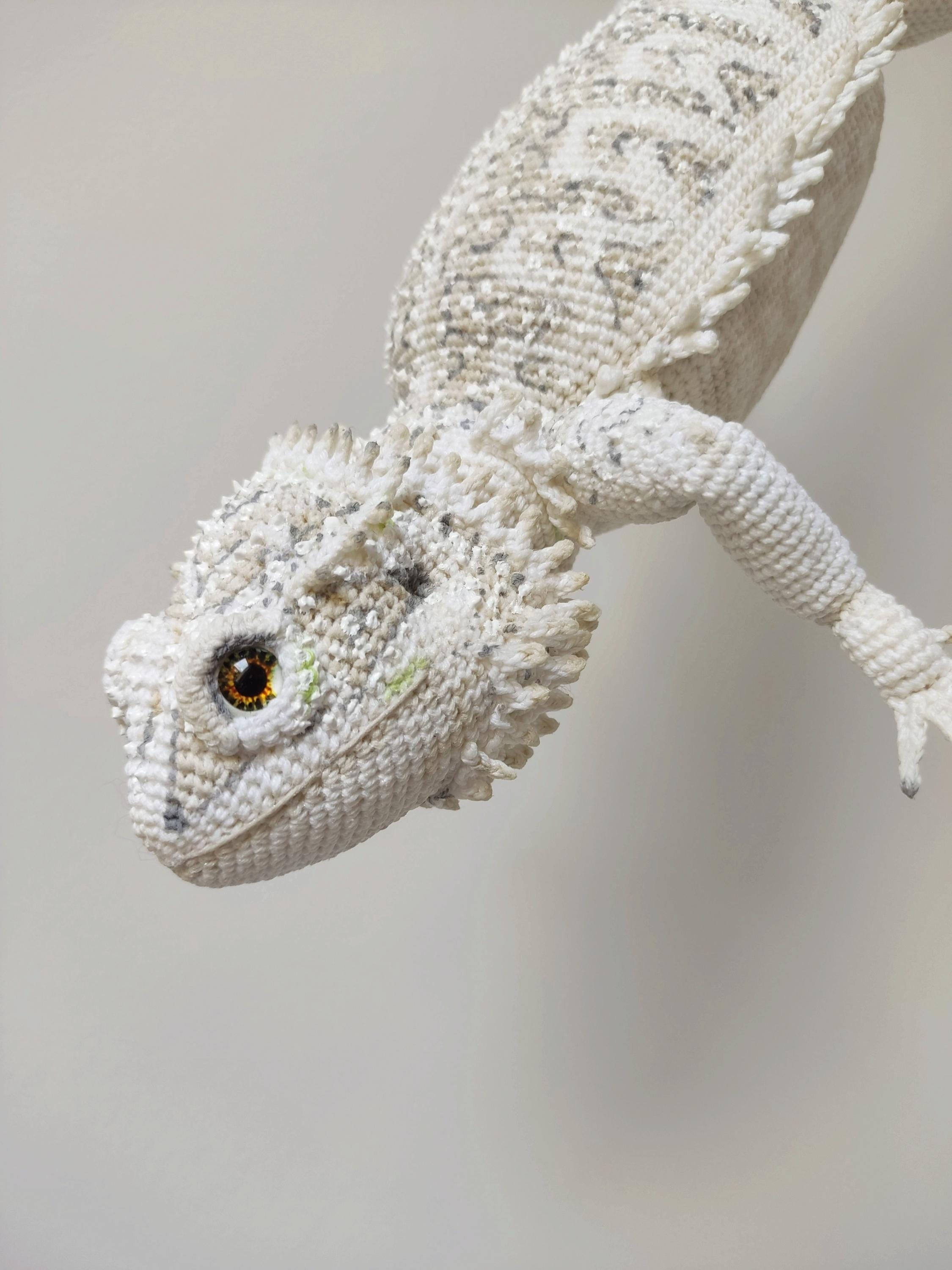 Crocheted White Bearded Dragon Figurine: Posable Cotton Reptile