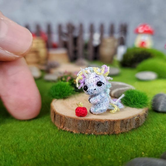 Custom Extremely Tiny Unicorn Inch Dollhouse Miniature Mikro - Main Image