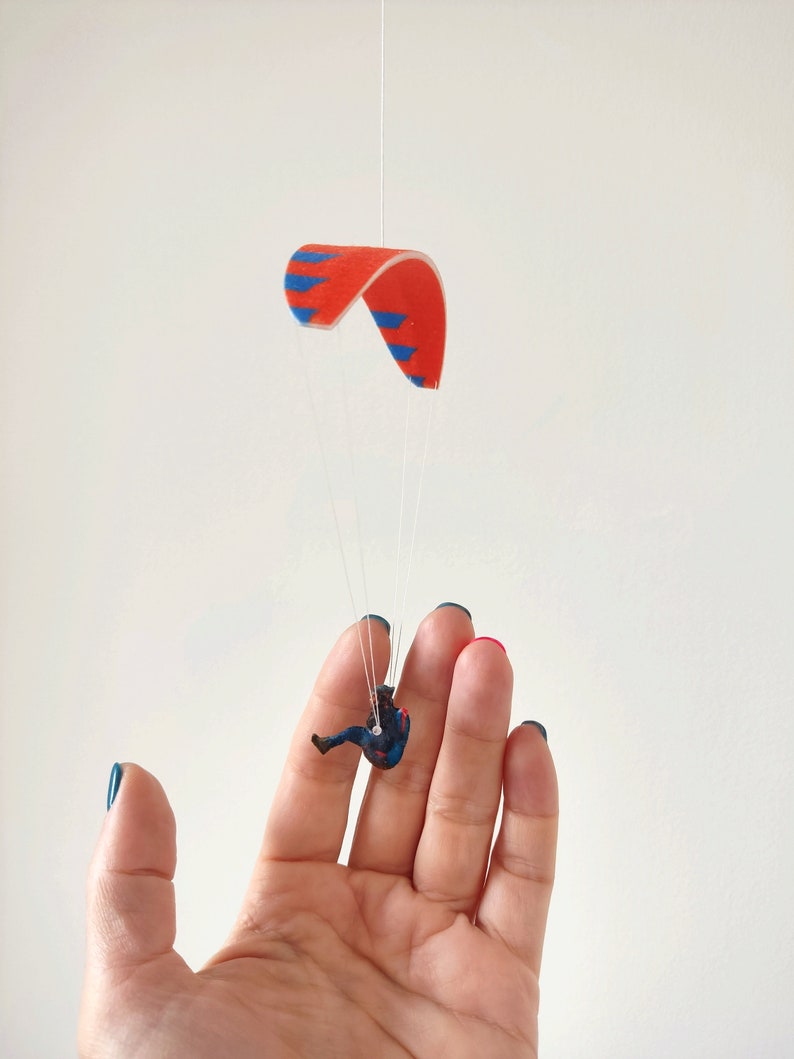 Paraglider PG offener Gurt Filz Miniatur Auto und Innendekor, Hängeornament. Gleitschirm Andenken Bild 1