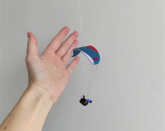 Felt miniature Advance Paraglider PG OPEN HARNESS Car decor, hanging ornament, paraglider souvenir