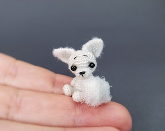 Aangepaste microhaak witte venkelvos - amigurumi-poppenhuisminiatuur