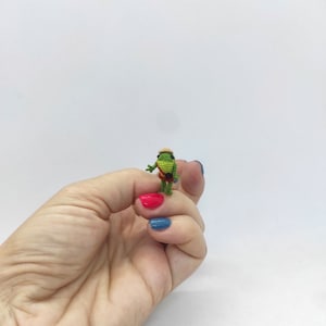 Custom Mr. Frog Dollhouse miniature toad. Doll pet  mikro frog in a hat. Mini animal. Collectible figurine. Friend gift.